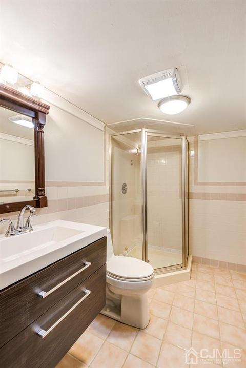 412 Main St, Middlesex, NJ 08846 photo 11