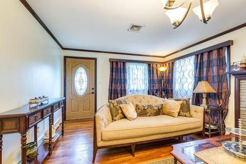 412 Main St, Middlesex, NJ 08846 photo 4