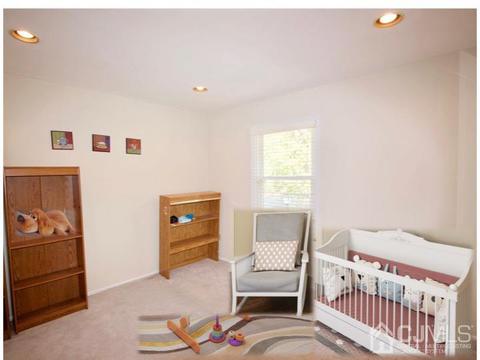 11 Tree Top Rd, Middlesex, NJ 08846 photo 18
