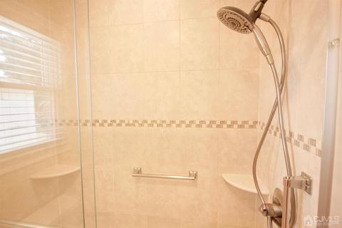 11 Tree Top Rd, Middlesex, NJ 08846 photo 19