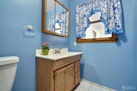 83 Winthrop Rd, Edison, NJ 08817 photo 21