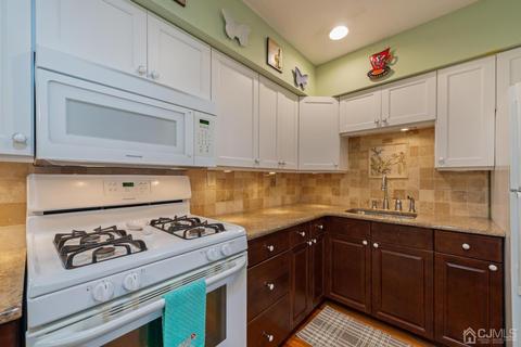 22 Haven Dr, Matawan, NJ 07747 photo 13