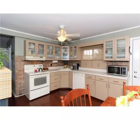 345 Lorraine Ave, Middlesex, NJ 08846 photo 7