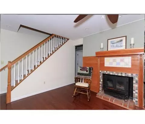 345 Lorraine Ave, Middlesex, NJ 08846 photo 6