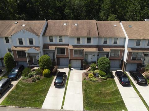 3404 Spring Brook Dr, Edison, NJ 08820 photo 1