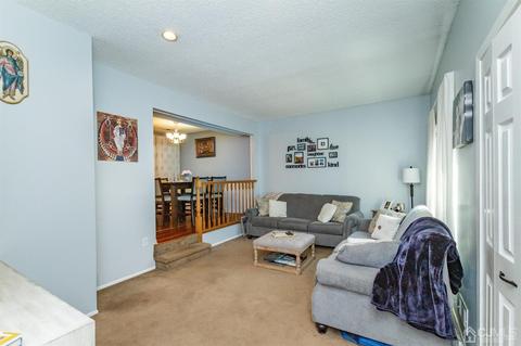 45 Ellen Heath Dr, Matawan, NJ 07747 photo 3