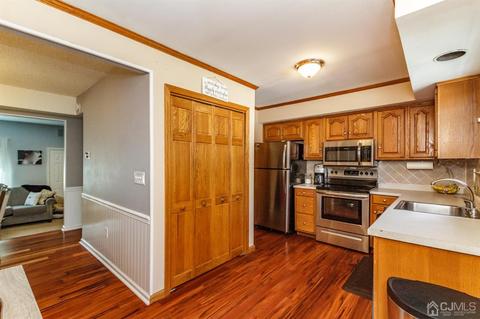 45 Ellen Heath Dr, Matawan, NJ 07747 photo 12