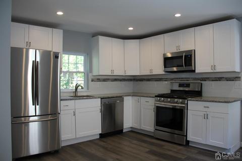 29 John St, Helmetta, NJ 08828 photo 5