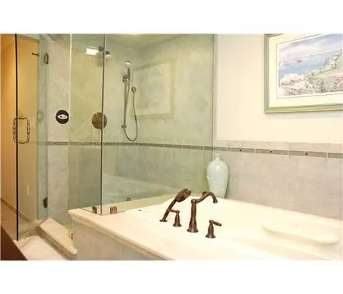 102 Emerson Ave, Middlesex, NJ 08846 photo 14
