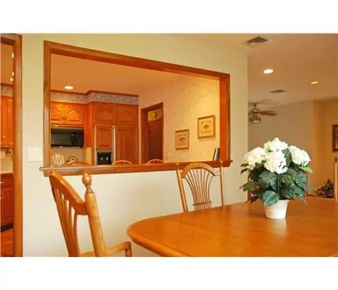 102 Emerson Ave, Middlesex, NJ 08846 photo 5