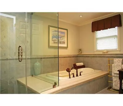 102 Emerson Ave, Middlesex, NJ 08846 photo 13