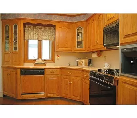 102 Emerson Ave, Middlesex, NJ 08846 photo 2