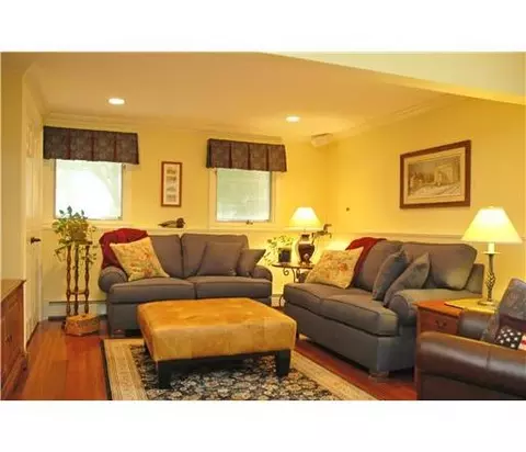 102 Emerson Ave, Middlesex, NJ 08846 photo 8