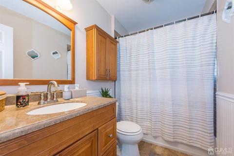 206 4th St, Middlesex, NJ 08846 photo 10