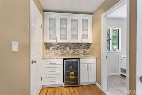 2051 Oak Tree Rd, Edison, NJ 08820 photo 12