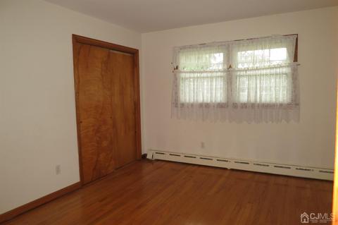 423 Main St, Middlesex, NJ 08846 photo 13