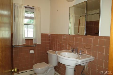 423 Main St, Middlesex, NJ 08846 photo 15