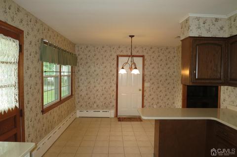 423 Main St, Middlesex, NJ 08846 photo 11