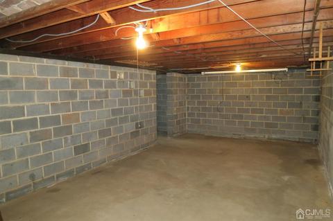 423 Main St, Middlesex, NJ 08846 photo 17