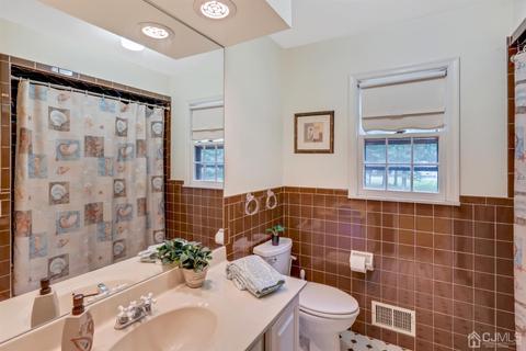 6 Fox Hill Dr, Edison, NJ 08820 photo 20