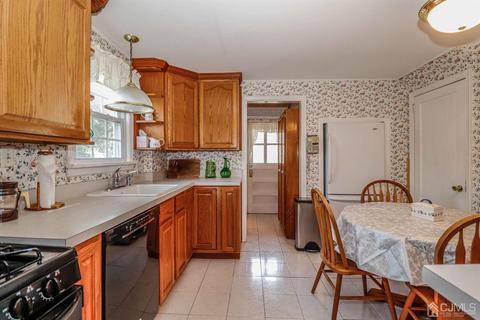 205 Echo Ave, Edison, NJ 08837 photo 7