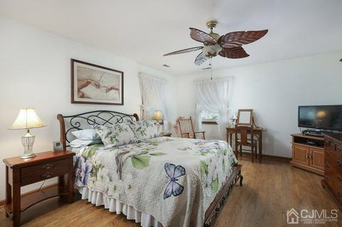 26 Ovington Ave, Edison, NJ 08817 photo 16