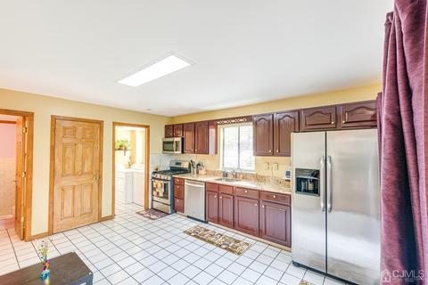 152 Westgate Dr, Edison, NJ 08820 photo 15