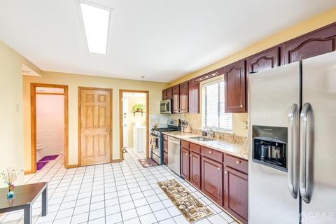 152 Westgate Dr, Edison, NJ 08820 photo 16