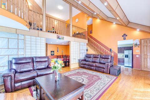 152 Westgate Dr, Edison, NJ 08820 photo 11