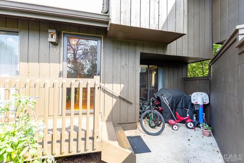 152 Westgate Dr, Edison, NJ 08820 photo 5