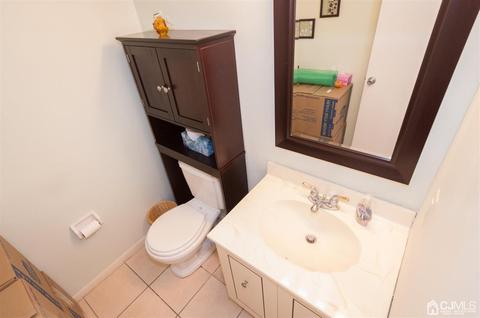 522 Westgate Dr, Edison, NJ 08820 photo 6