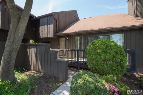 522 Westgate Dr, Edison, NJ 08820 photo 1