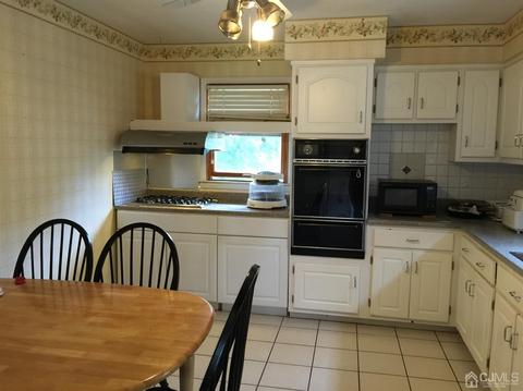 25 Vinal Ave, Edison, NJ 08817 photo 9