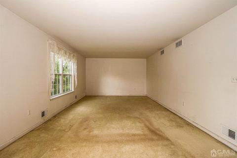 15 E Pleasant Ave, Sewaren, NJ 07077 photo 18