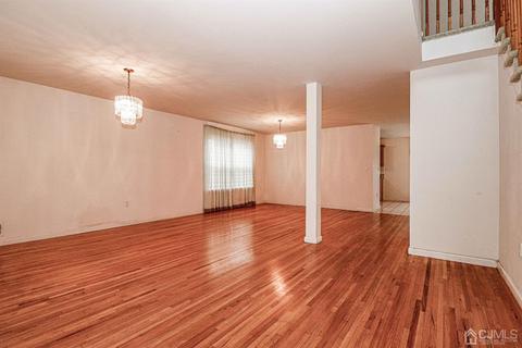 15 E Pleasant Ave, Sewaren, NJ 07077 photo 5