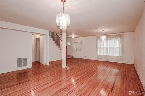 15 E Pleasant Ave, Sewaren, NJ 07077 photo 11