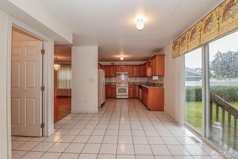15 E Pleasant Ave, Sewaren, NJ 07077 photo 16