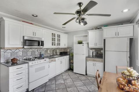 141 Winthrop Rd, Edison, NJ 08817 photo 12