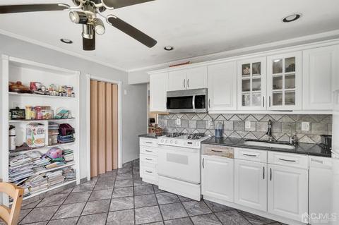 141 Winthrop Rd, Edison, NJ 08817 photo 13