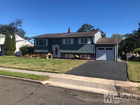 112 Lee Dr, Middlesex, NJ 08846 photo 1