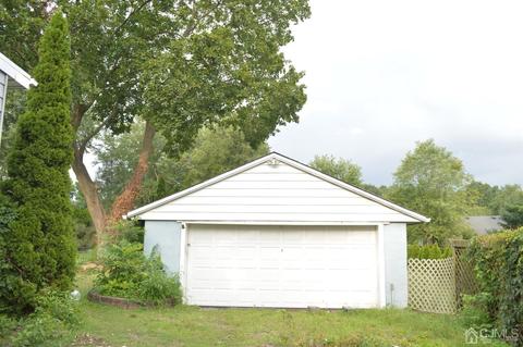 86 Philo Blvd, Edison, NJ 08837 photo 5