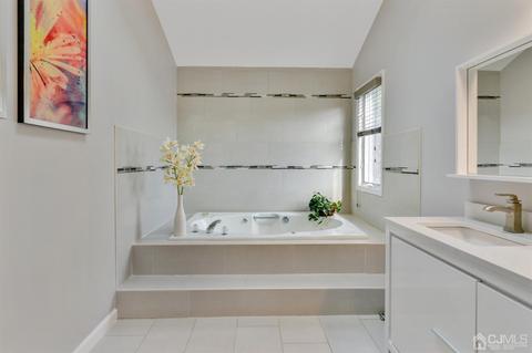 5 Elegante Dr, Edison, NJ 08820 photo 22