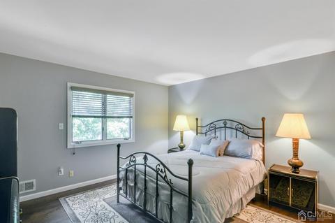 5 Elegante Dr, Edison, NJ 08820 photo 17