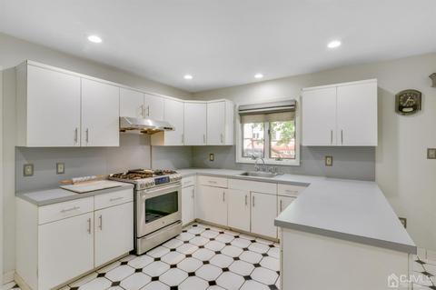 5 Elegante Dr, Edison, NJ 08820 photo 8