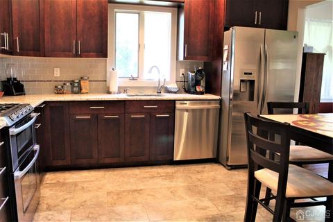 103 Calvert Ave, Edison, NJ 08820 photo 18