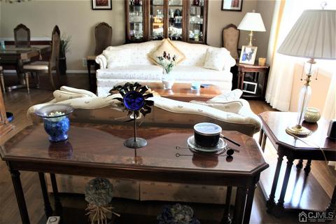 103 Calvert Ave, Edison, NJ 08820 photo 4