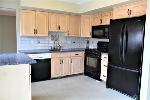 32 Heather Dr, Edison, NJ 08820 photo 16