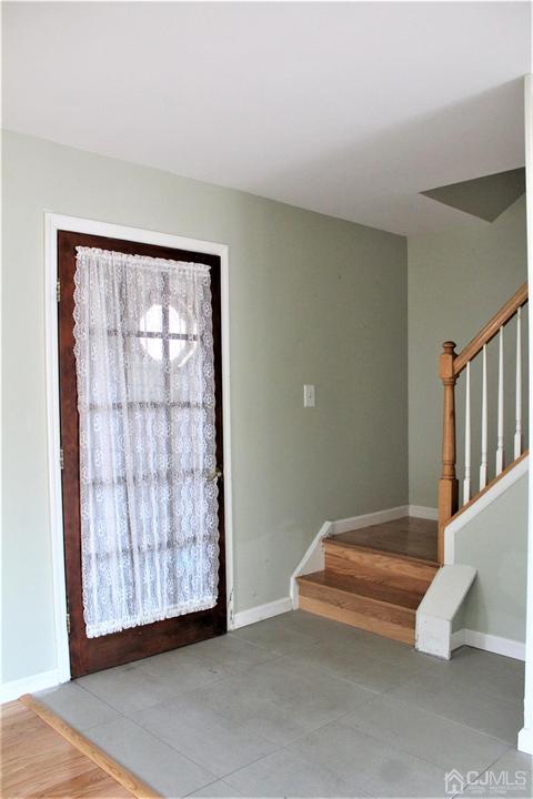 32 Heather Dr, Edison, NJ 08820 photo 3