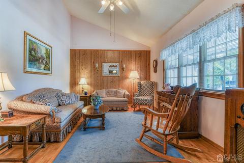 41 Lloyd St, Edison, NJ 08817 photo 5