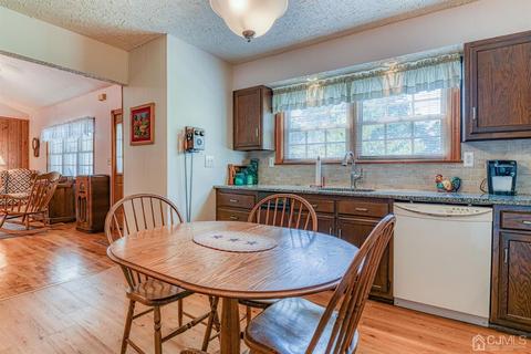 41 Lloyd St, Edison, NJ 08817 photo 13